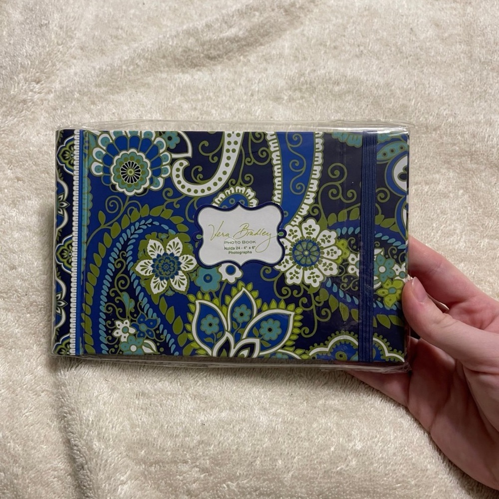 NWT Vera Bradley rhythm and blues photo book Retired pattern LAST ONE!